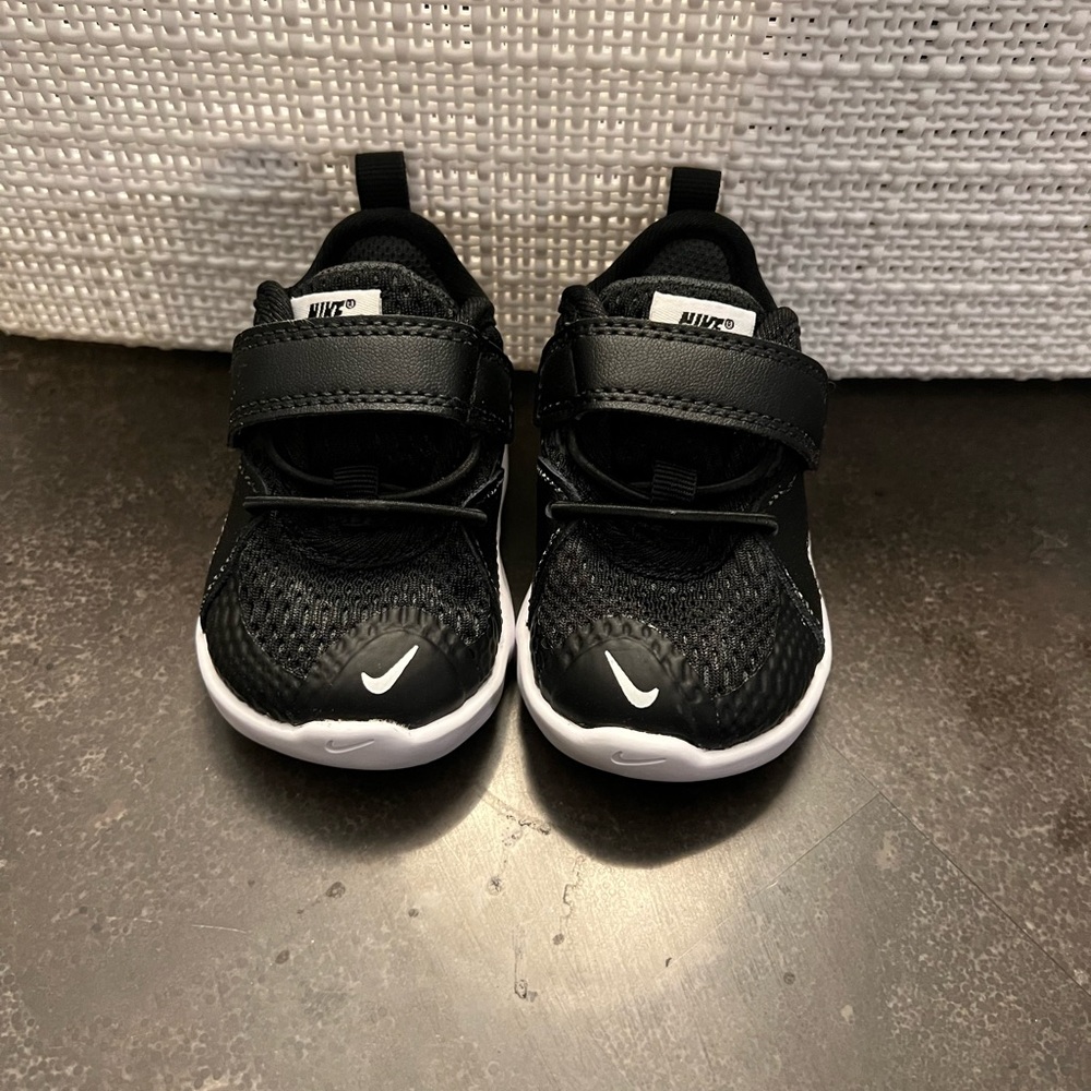 Nike Flex Contact 3 'Black' - Size infant 2c